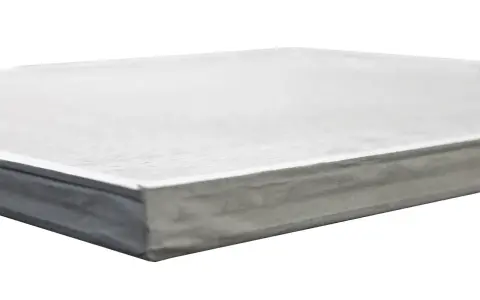 Pannello con isolante basso spessore nanotecnologie, grigio, su sfondo bianco.