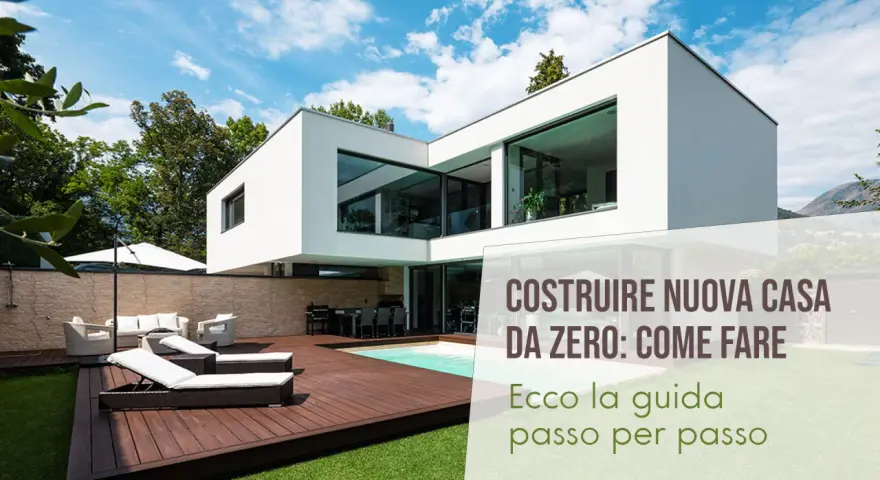 Casa moderna con piscina e arredi da esterno. Guida per affrontare gli oneri costruzione casa da zero.