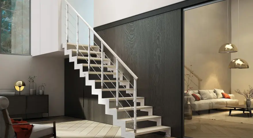 Scala moderna con gradini in legno e ringhiera bianca. Le sue scale misure sono perfette per un design minimalista.